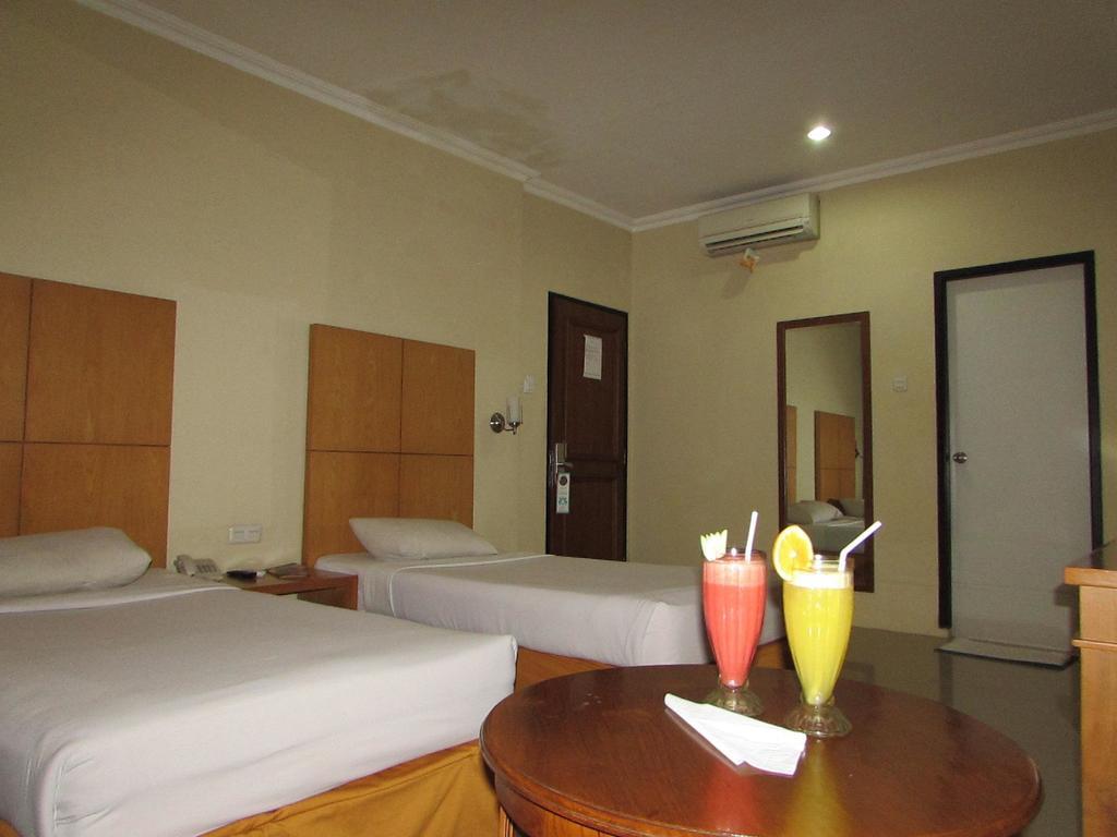 Hotel Wisata Palembang Exterior foto